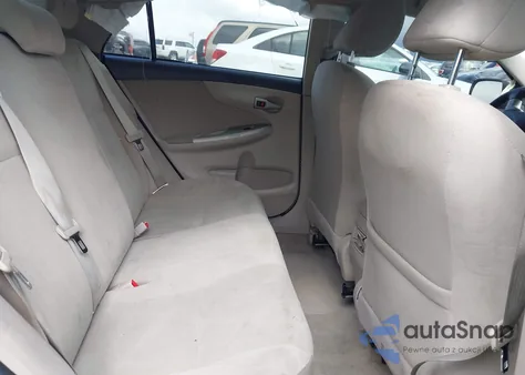 2013 Toyota Corolla L/Le/S/S Special Edition/Le Special Edition z USA, uszkodzony, nr VIN 2T1BU4EE2DC010453